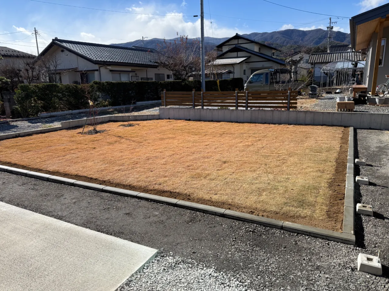 【仕切りブロック工事】松本市・塩尻市で外構工事|平沢土建株式会社
